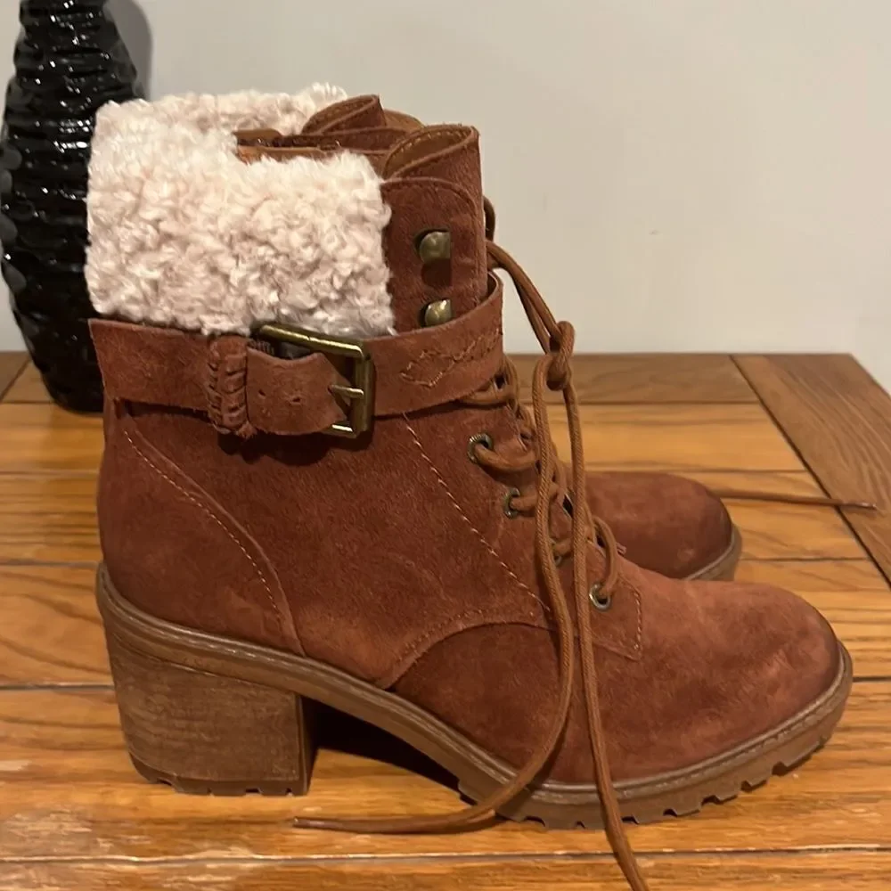 Zodiac Gemma-Fur Booties size 8.5.